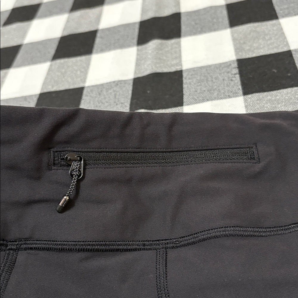 Lululemon Tight Stuff Black Gray Reflective Dots Scalloped Hem Leggings Tights 4 - Picture 11 of 16